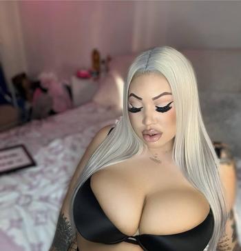 Chloe Cashmere, 26 Mixed female escort, Quebec City