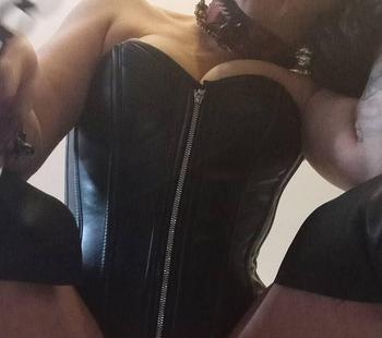 Mica, 40 Caucasian/White female escort, Quebec City